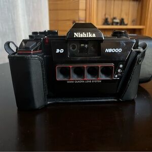 Nishika N8000 35mm Film Quadrascopic Stereo 3D Lenticular Camera bundle set